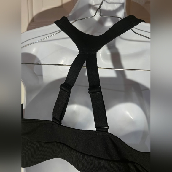 Avia Sports Bra Black Racerback Strappy Molded Cups Adjustable XL Athletic Gym - Picture 4 of 8